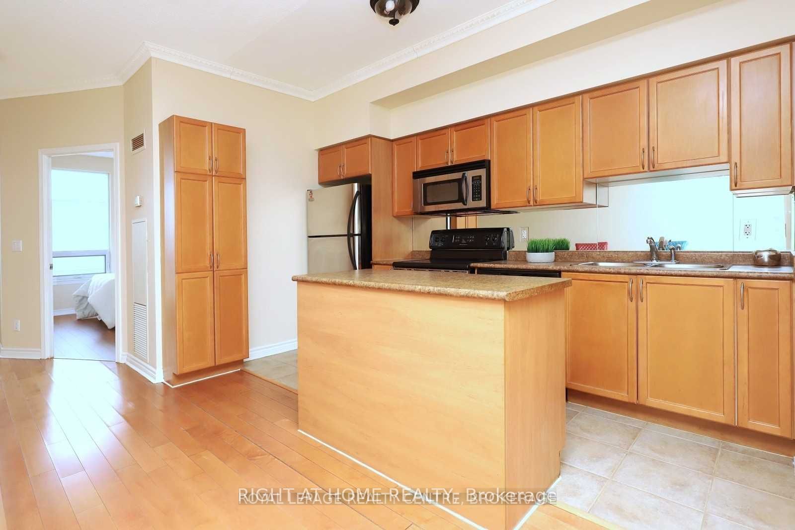 388 Prince Of Wales Dr 512