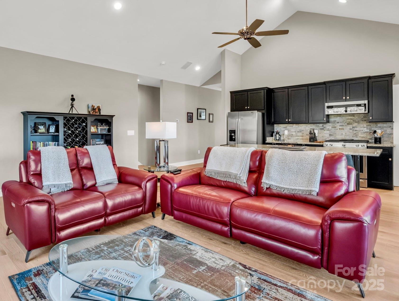 5588 Table View Lane