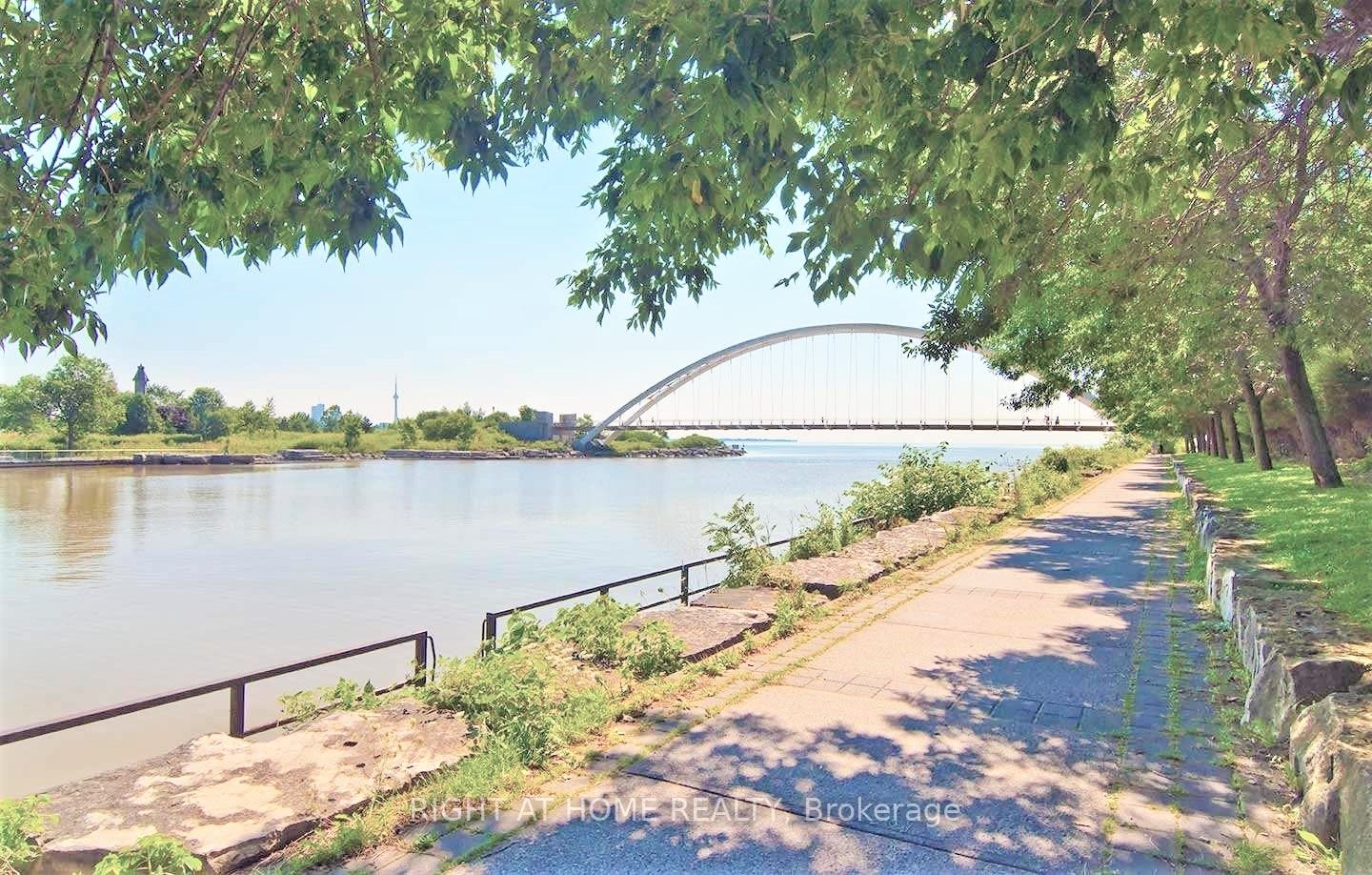 39 Annie Craig Dr 1214