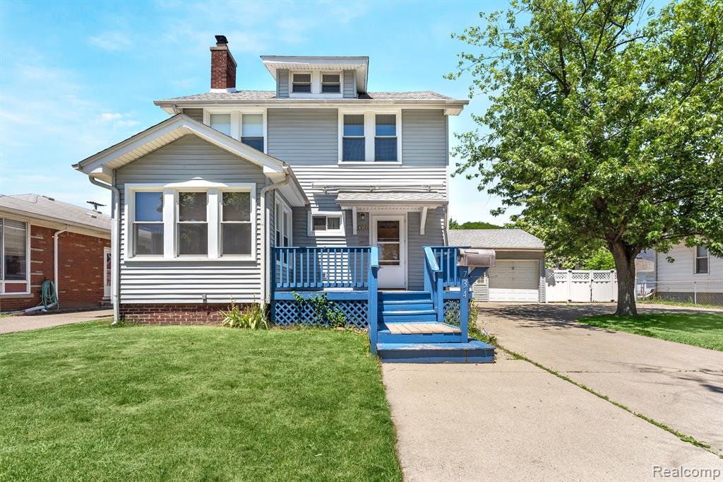 734 KINGS Highway N, Wyandotte, MI 48192