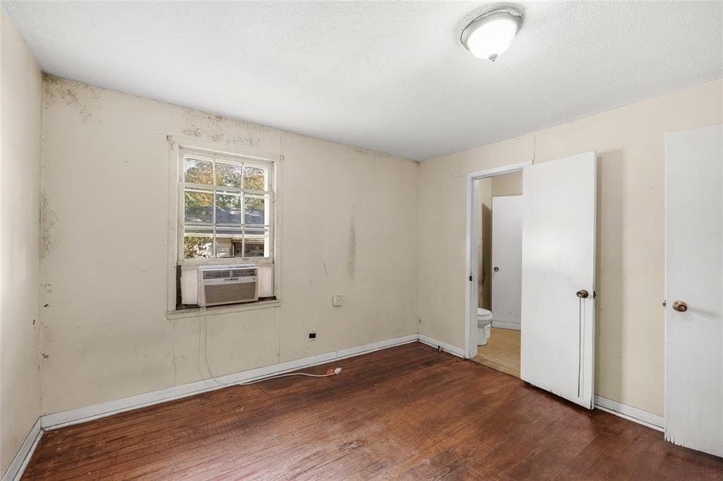 601 Dubois Street