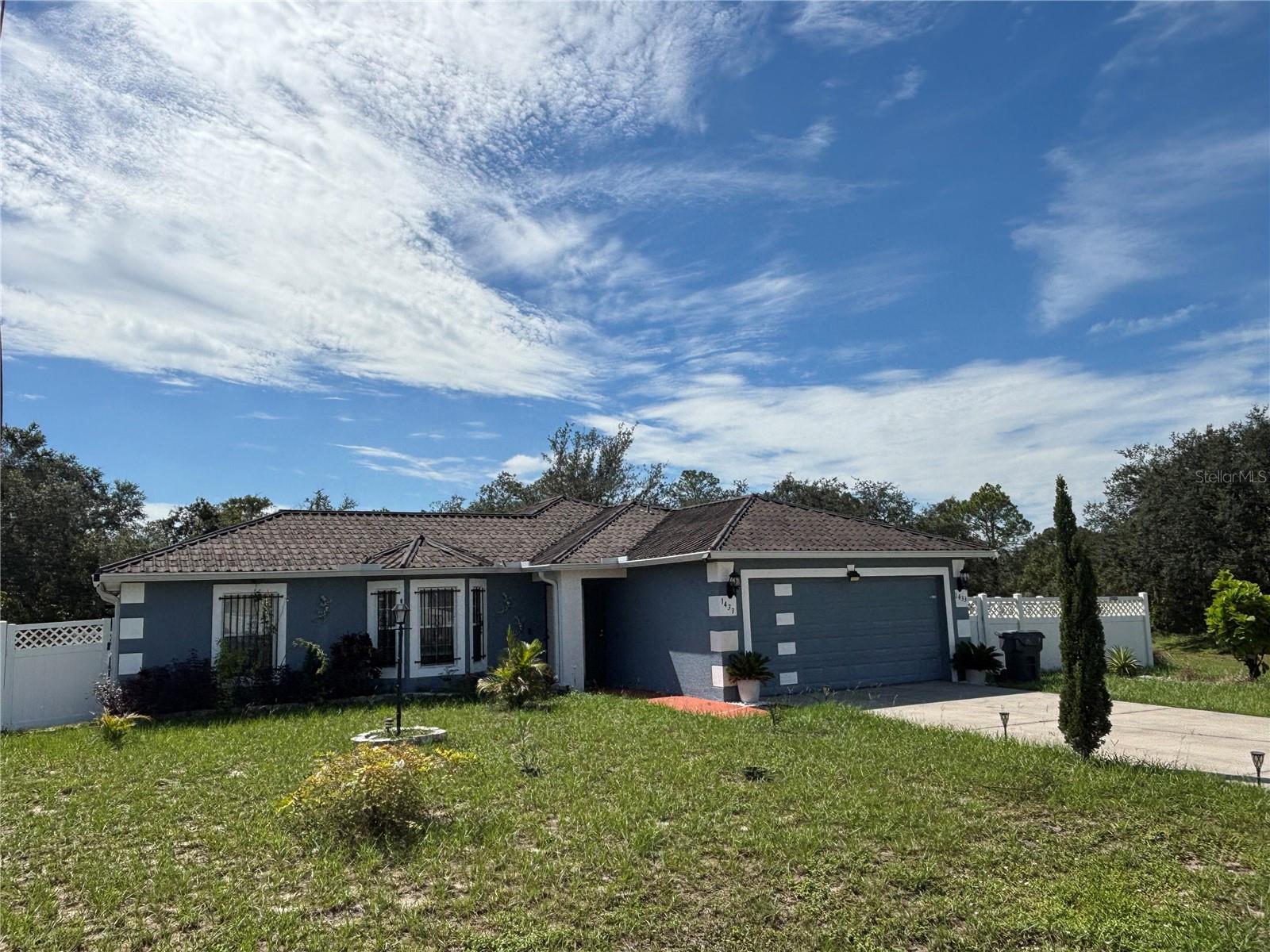 1433 Sarasota Drive