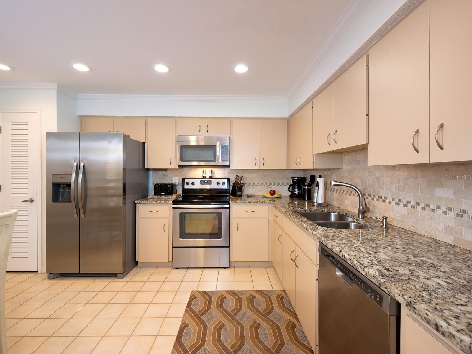 3922 Wilshire Circle 177