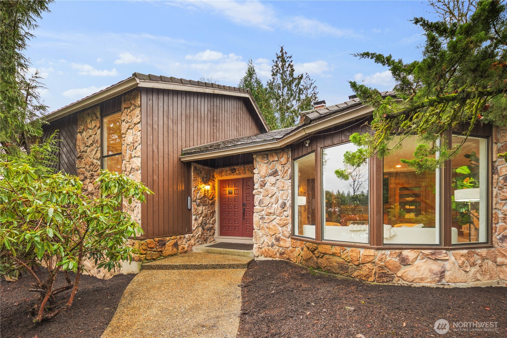 25330 215th Place SE