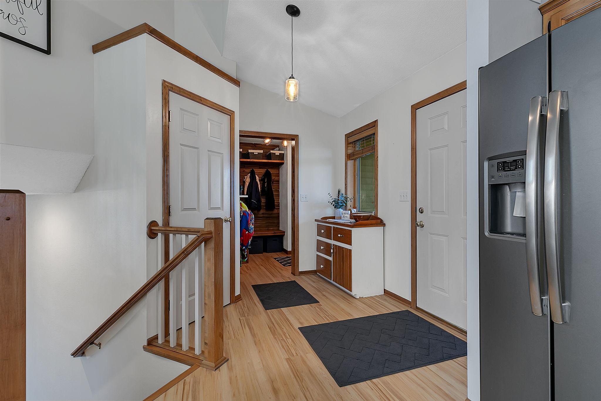 1083 Lawrence Circle