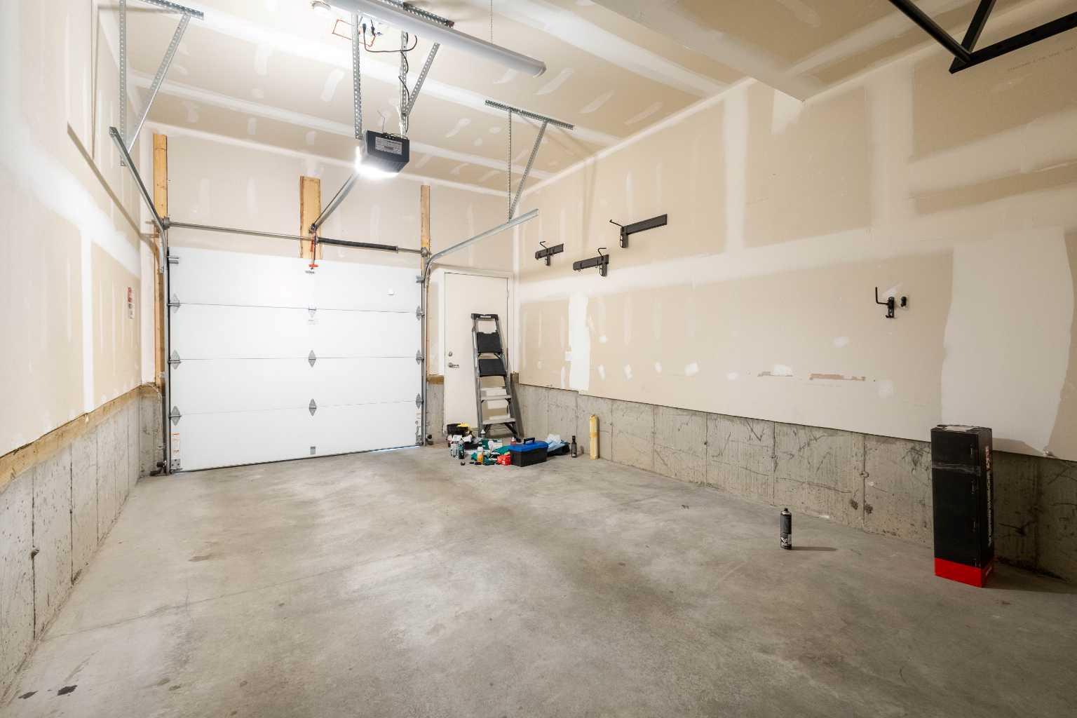 11 Evanscrest Mews NW 208