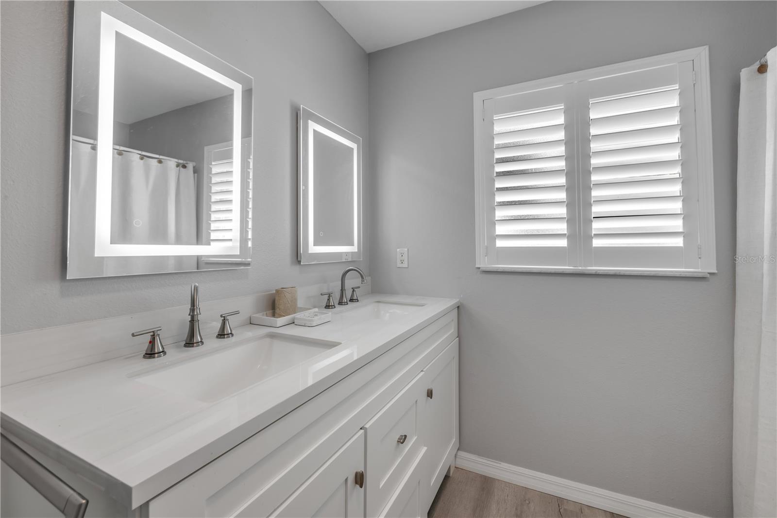 Property View 27