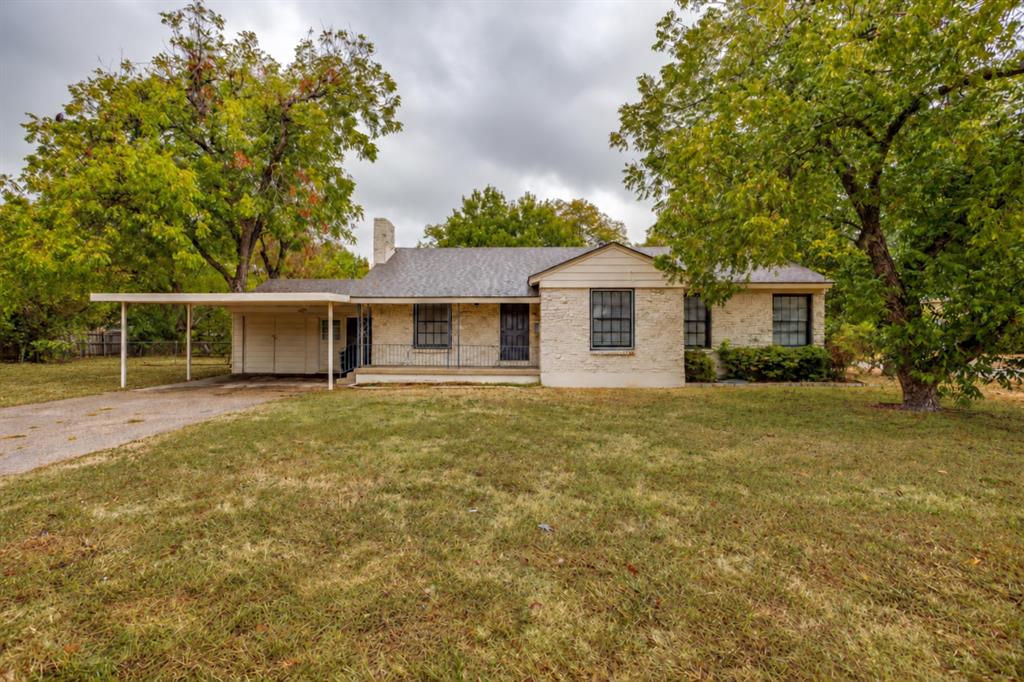 Hey, Frog fans—this one is for YOU! Just minutes from TCU, 3500 Corto Avenue sits on an oversized corner lot with a backyard that steals the show. Whether you’re looking for a home away from home, a TCU-area investment, or a Fort Worth home with room to spread out, this property has possibilities. Inside, you’ll find three bedrooms, two bathrooms, and a flexible game room that can serve as a fourth bedroom. Original hardwood floors bring the charm, while granite kitchen countertops and a spacious laundry room add everyday function. Now for the best part: the backyard. The stone patio is ready for game days and get-togethers, complete with a fire pit, serving bar, TV setup, and string lights. Beyond the patio is a huge yard with room for the dogs to run, friends to gather, and whatever else you’ve been wishing you had space for. Close to TCU, full of original charm, and sitting on a corner lot that’s hard to forget—3500 Corto Avenue is ready to welcome you home.