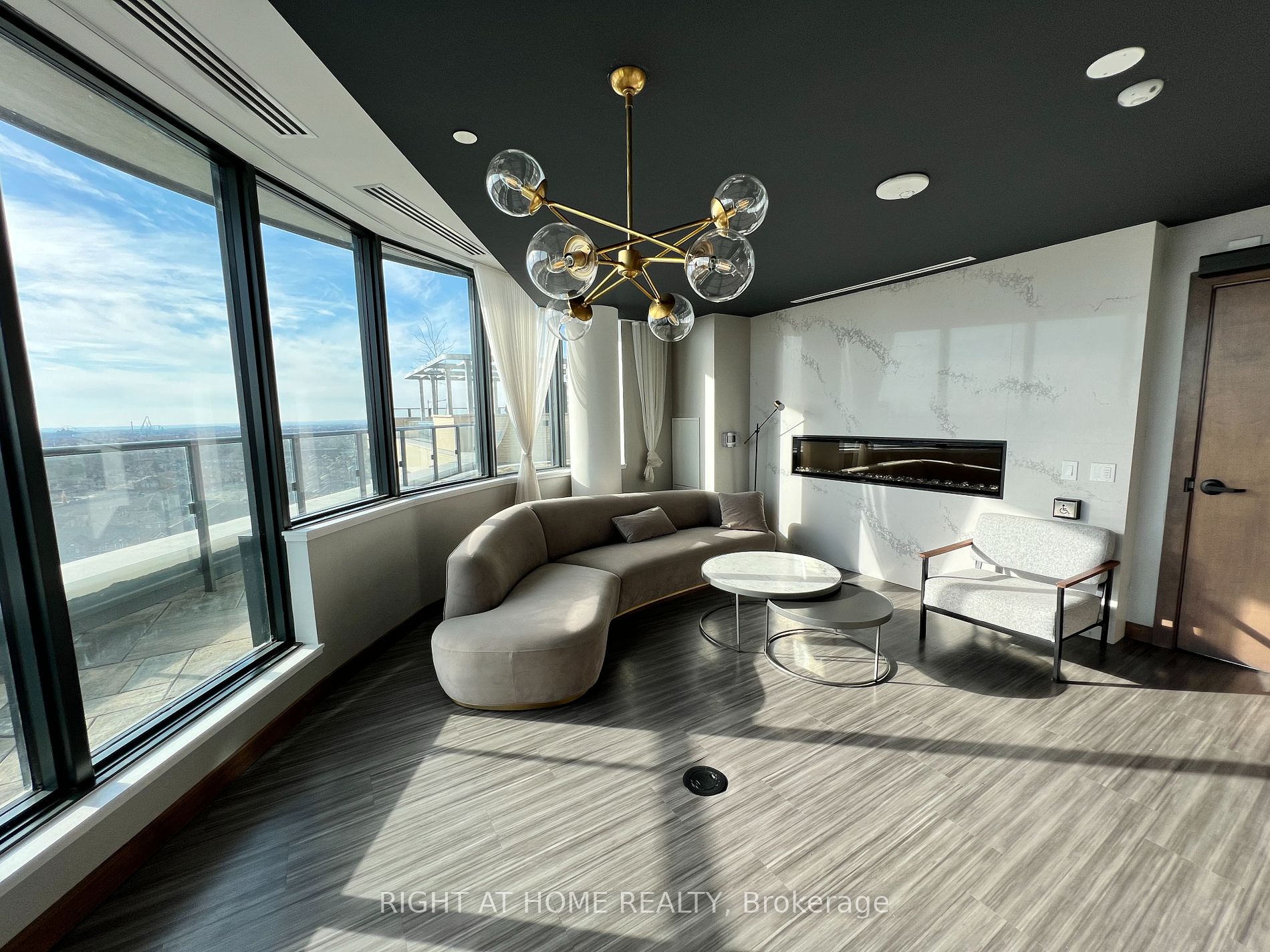 120 Eagle Rock Way 801