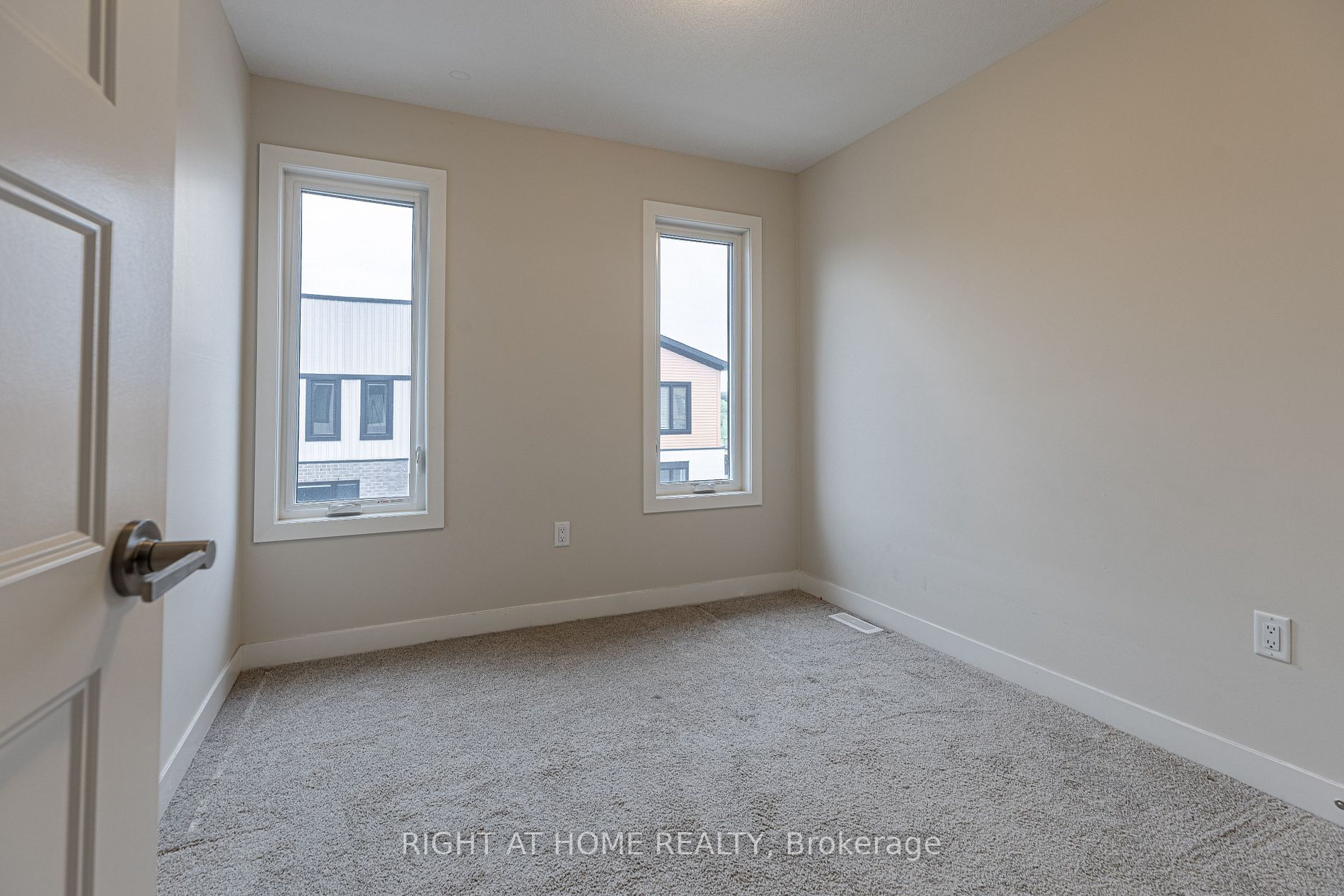 925 Battery Park 102