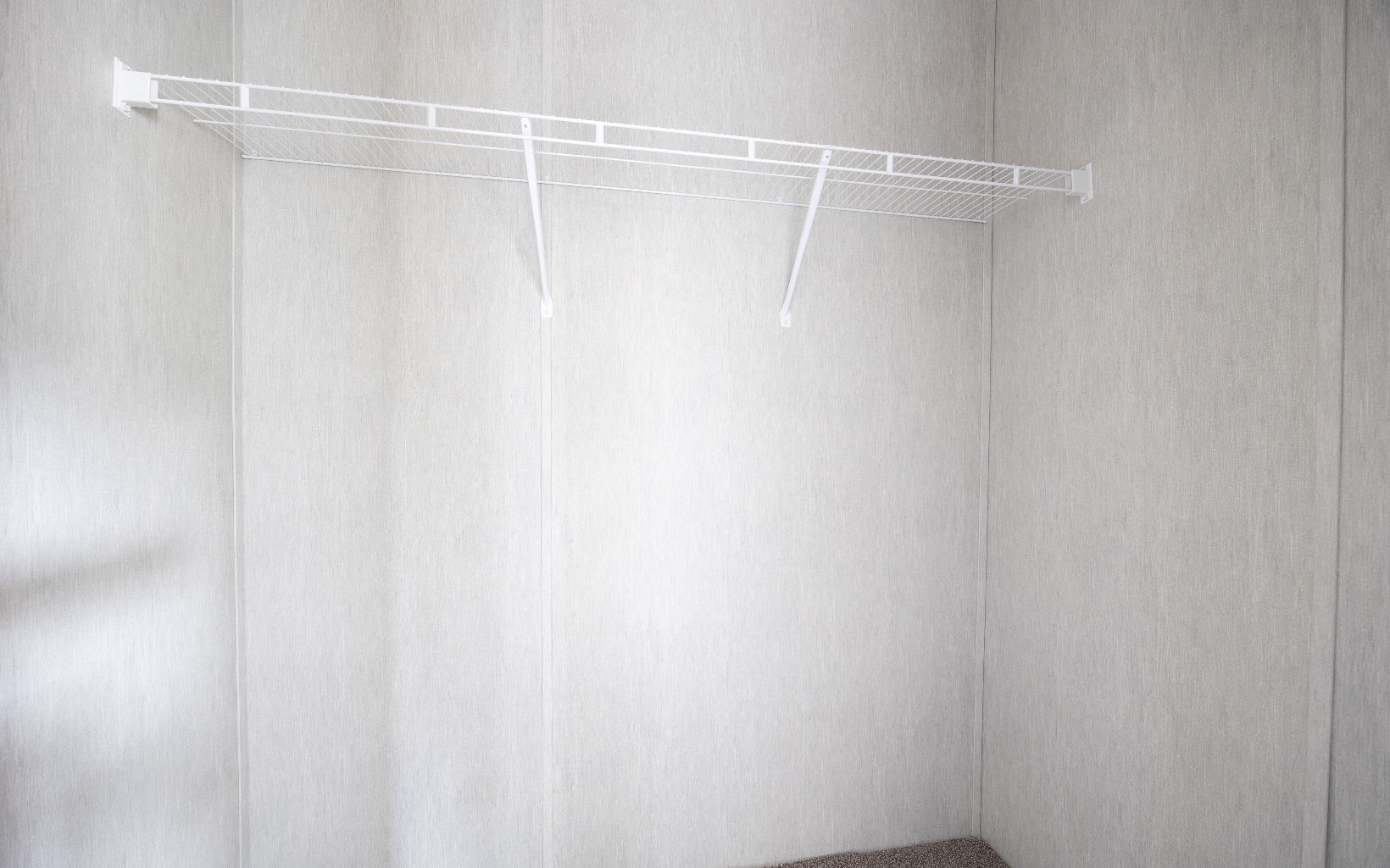 310 NE Weeping Willow Ln