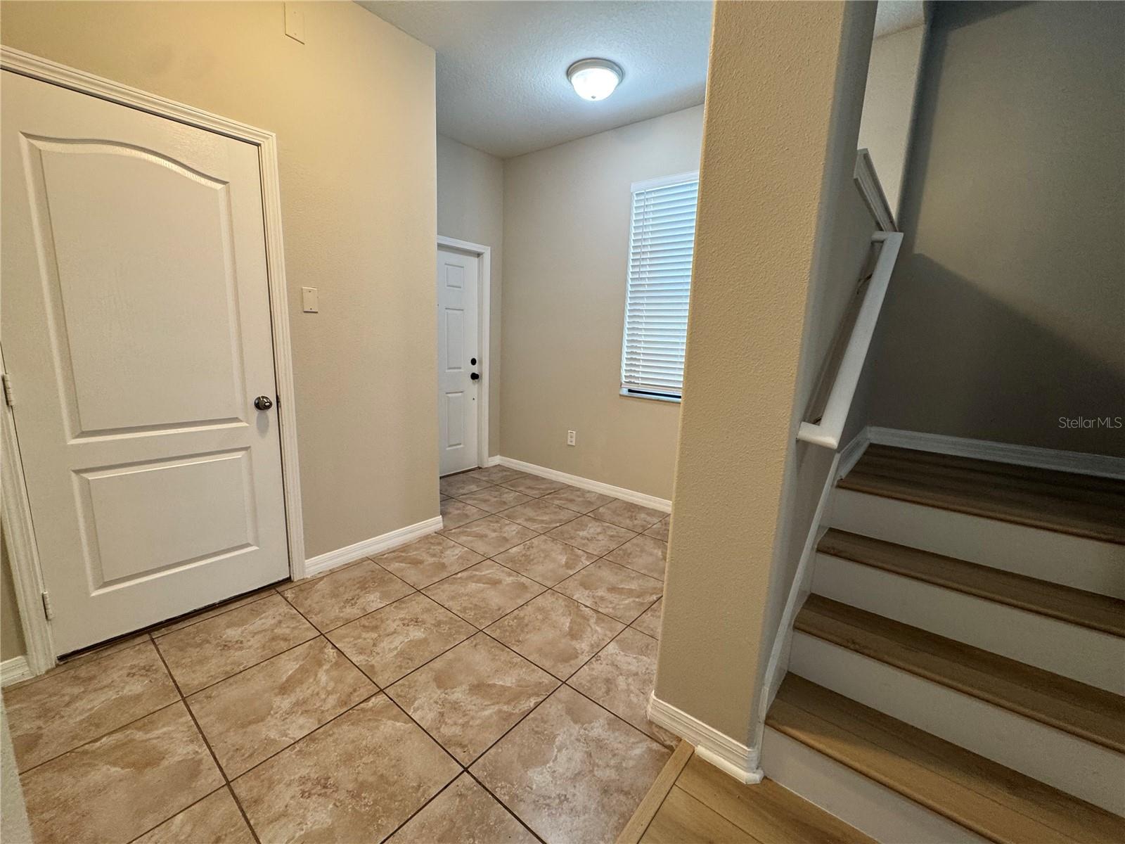 2711 Garden Falls Drive