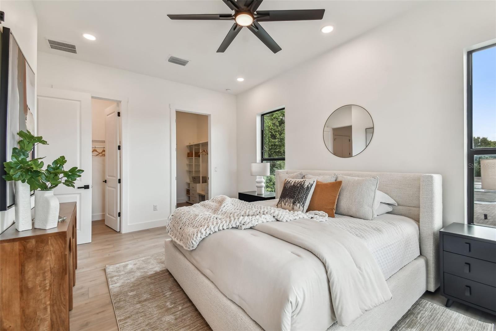 4717 W Oklahoma Avenue