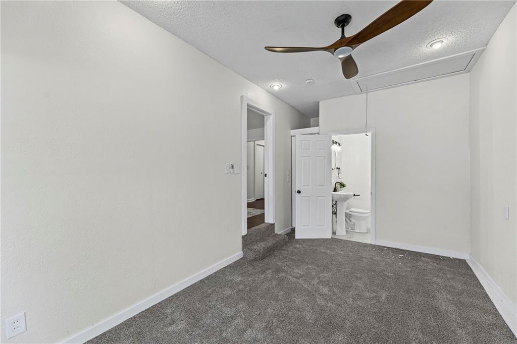 5631 Parkview Avenue