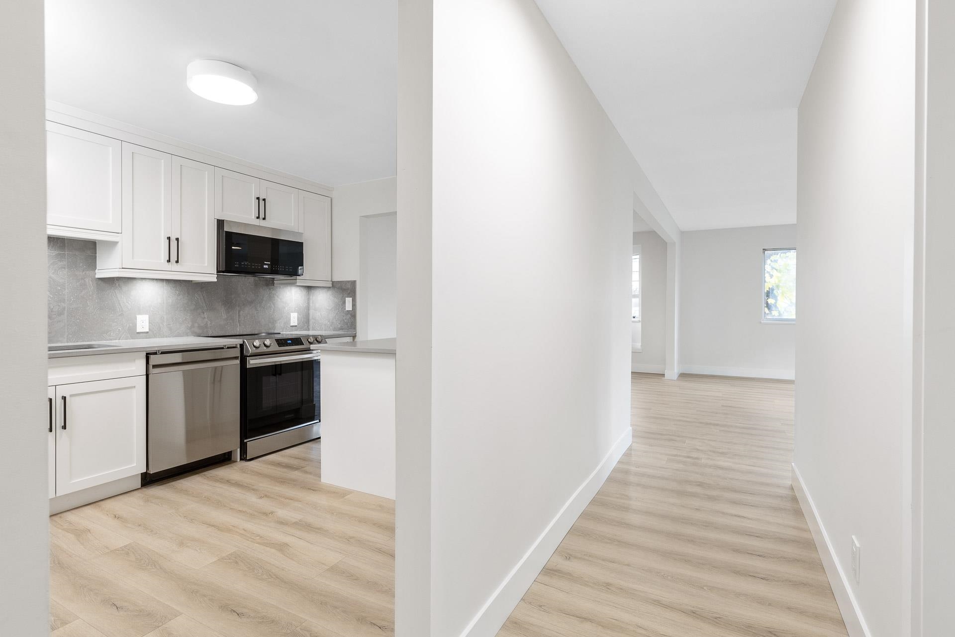 22213 Selkirk Avenue 102