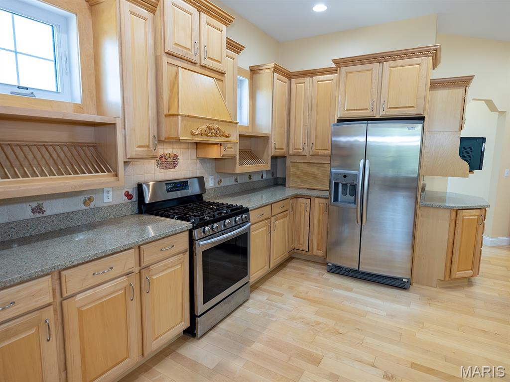 171 Rolling Meadows