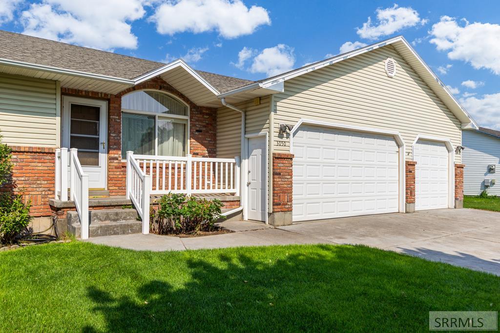 3050 S Carolyn Lane