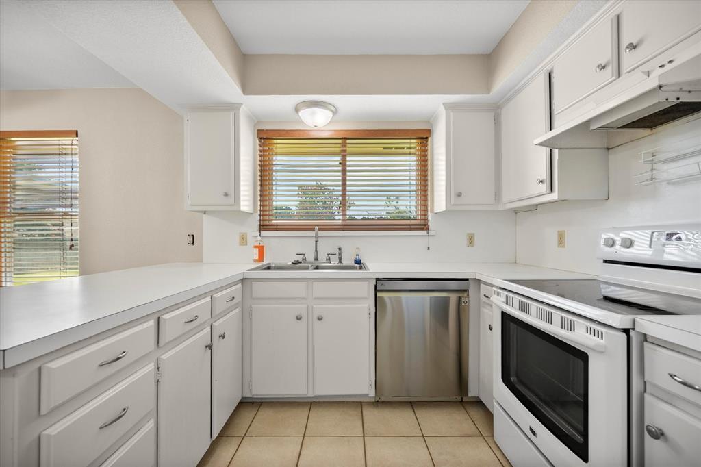 4024 Lynbrook Lane