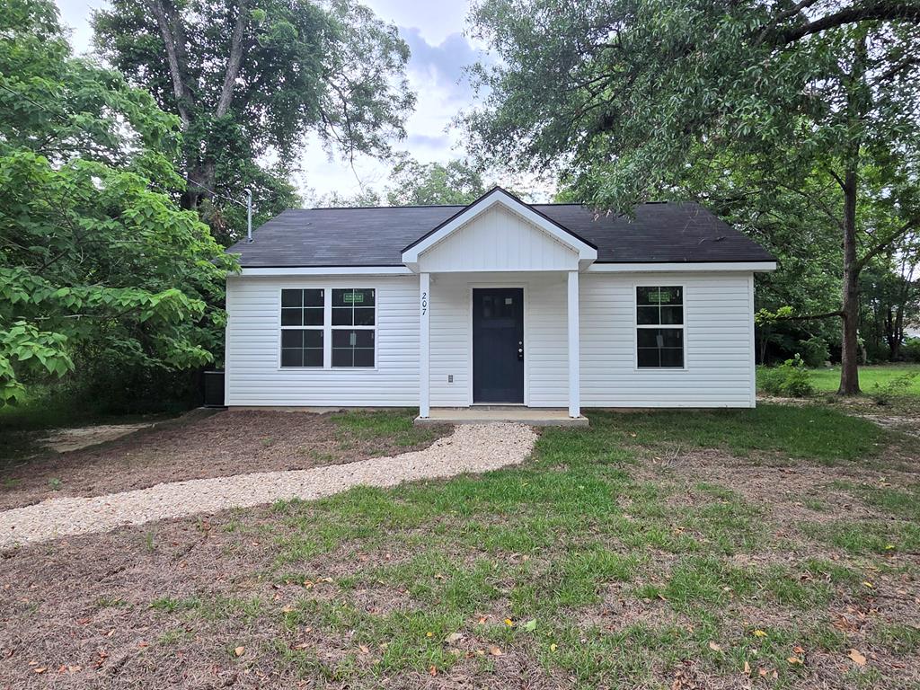 Brand new home for 2026. Great starter home or great for someone needing to downsize. Luxury vinyl plank floor throughout, kitchen with stainless steel appliances with white shaker cabinets in an open floor plan. Ask about no-money-down home loans.