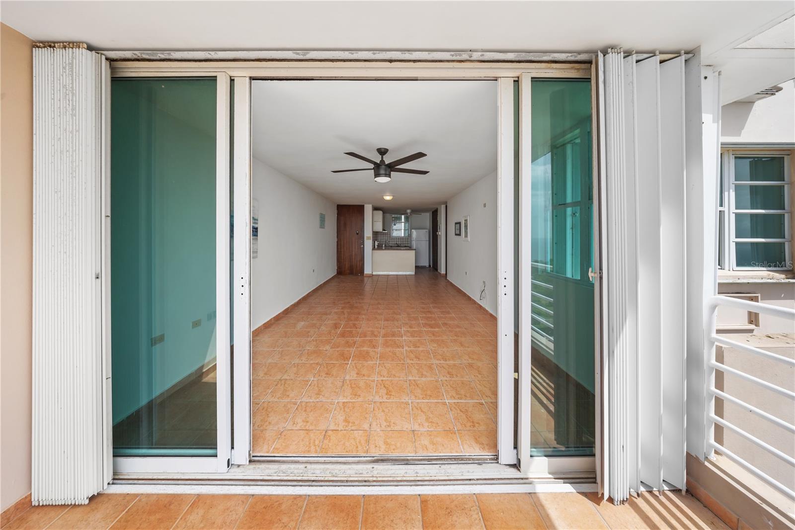 5015 Calle Punta Tuna 2006