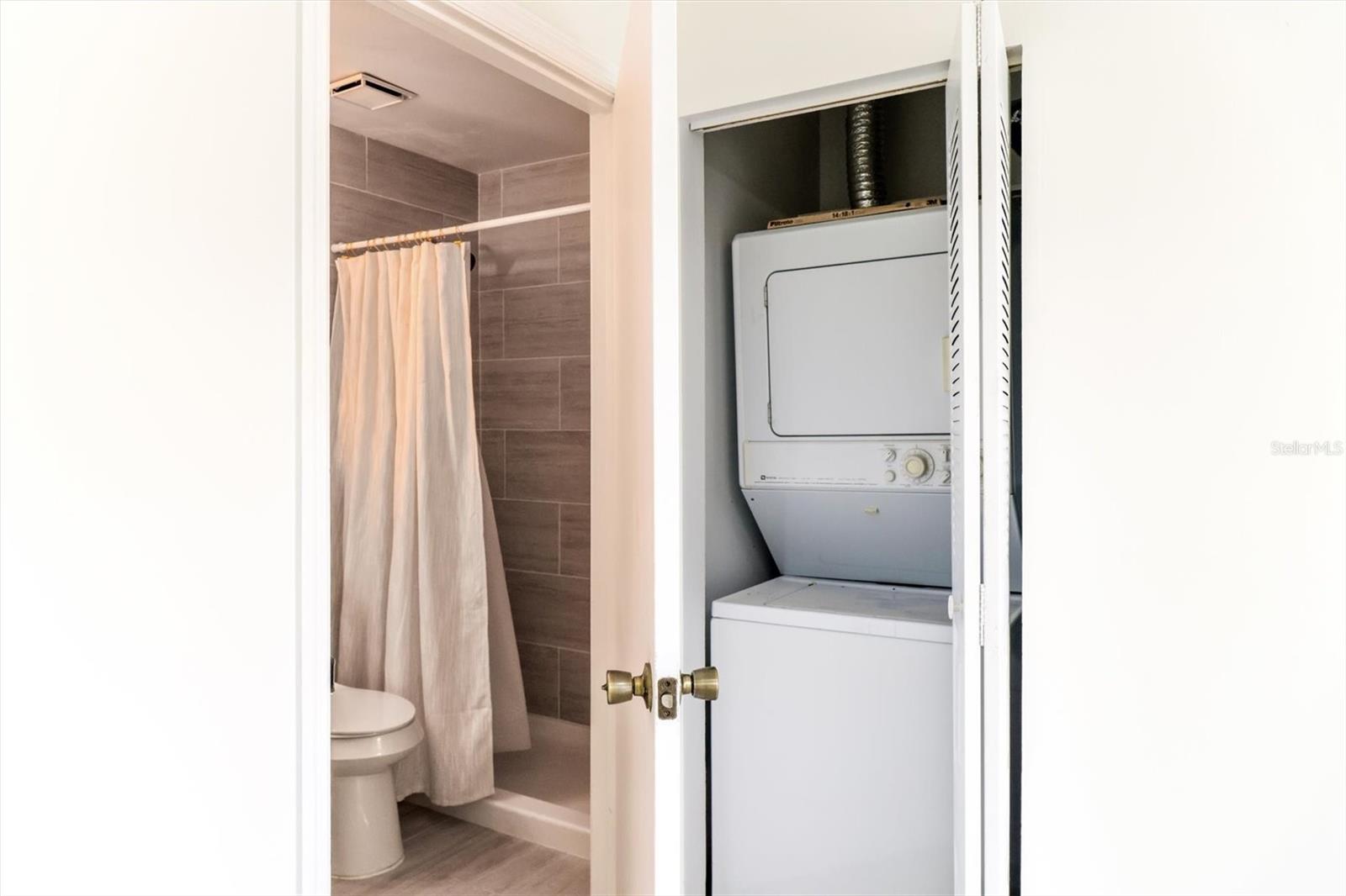 4020 Crockers Lake Boulevard 14