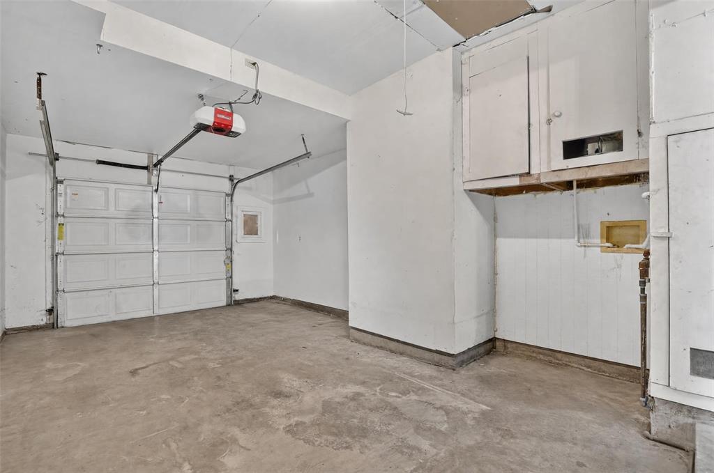 2932 NW 67th Street