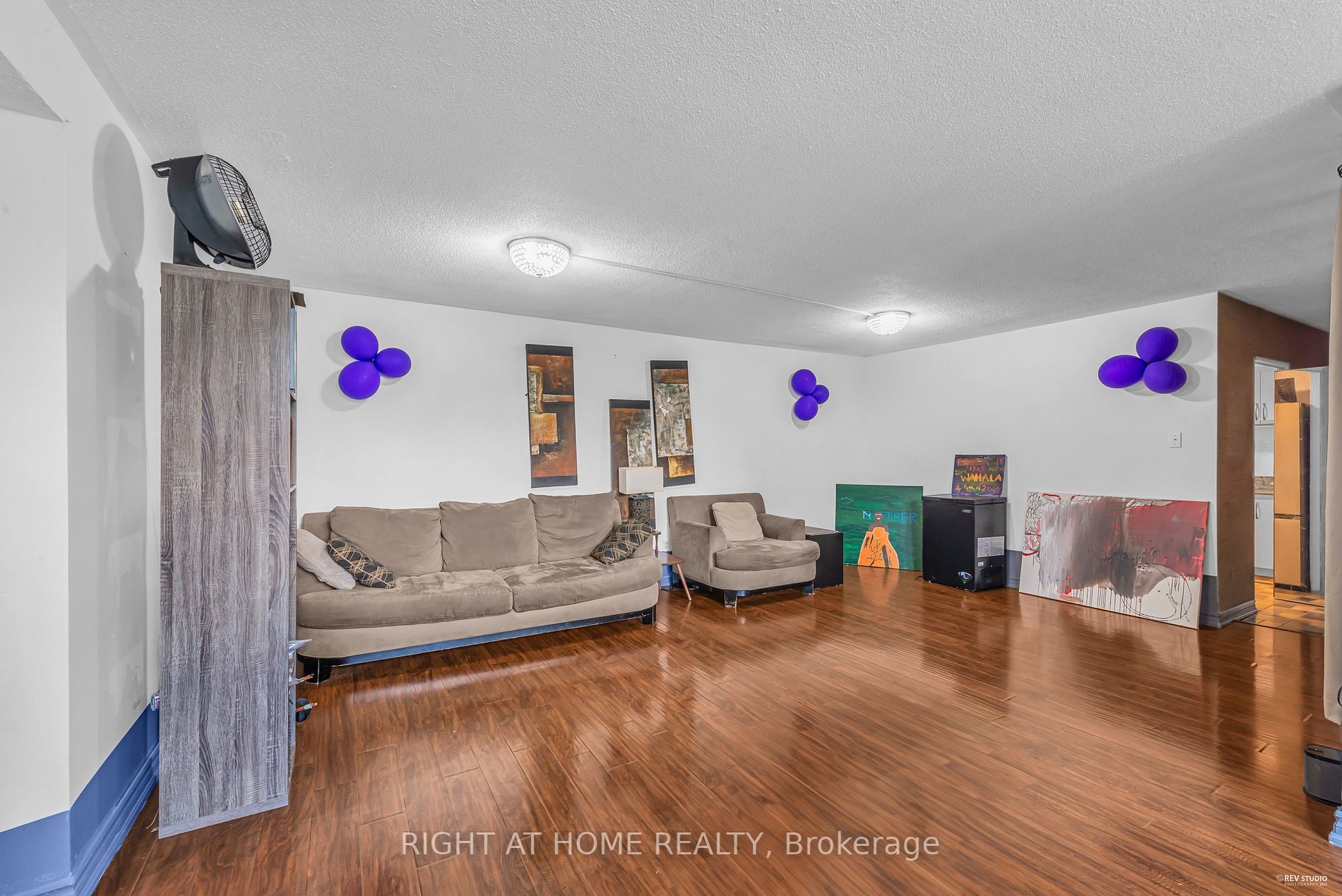 2323 Confederation Pkwy 408