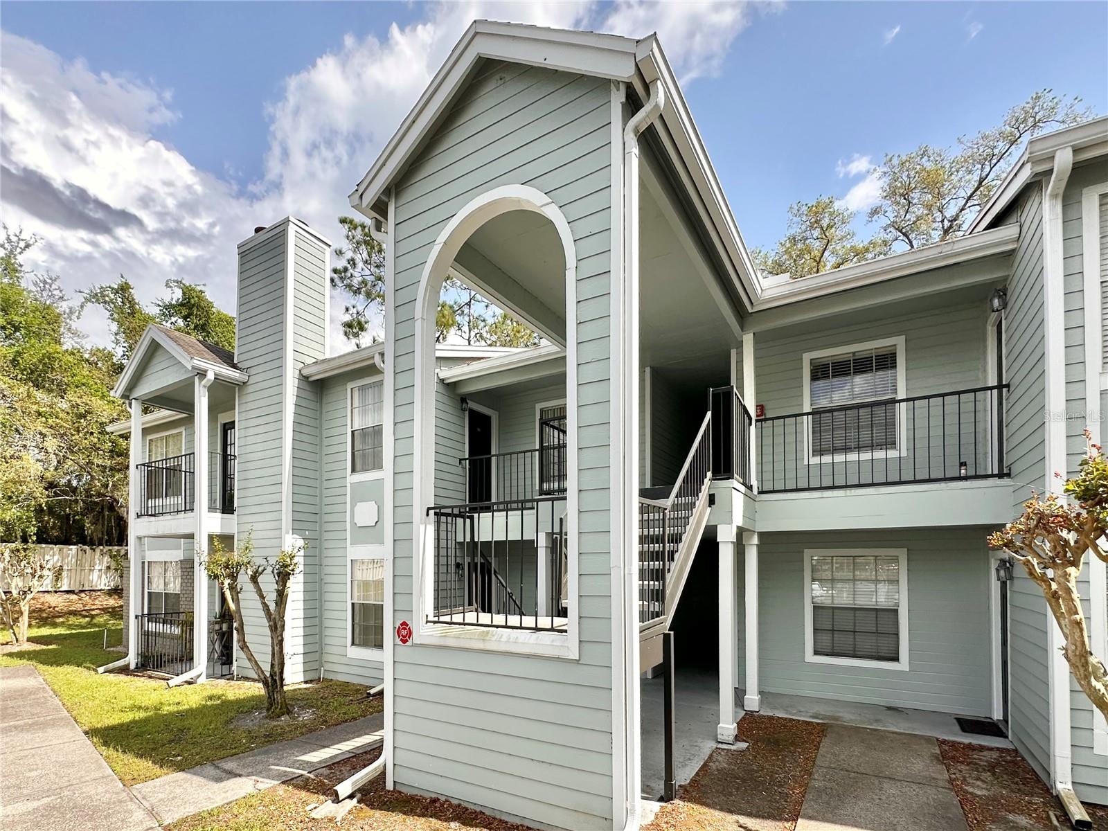 2550 N Alafaya Trail 12206