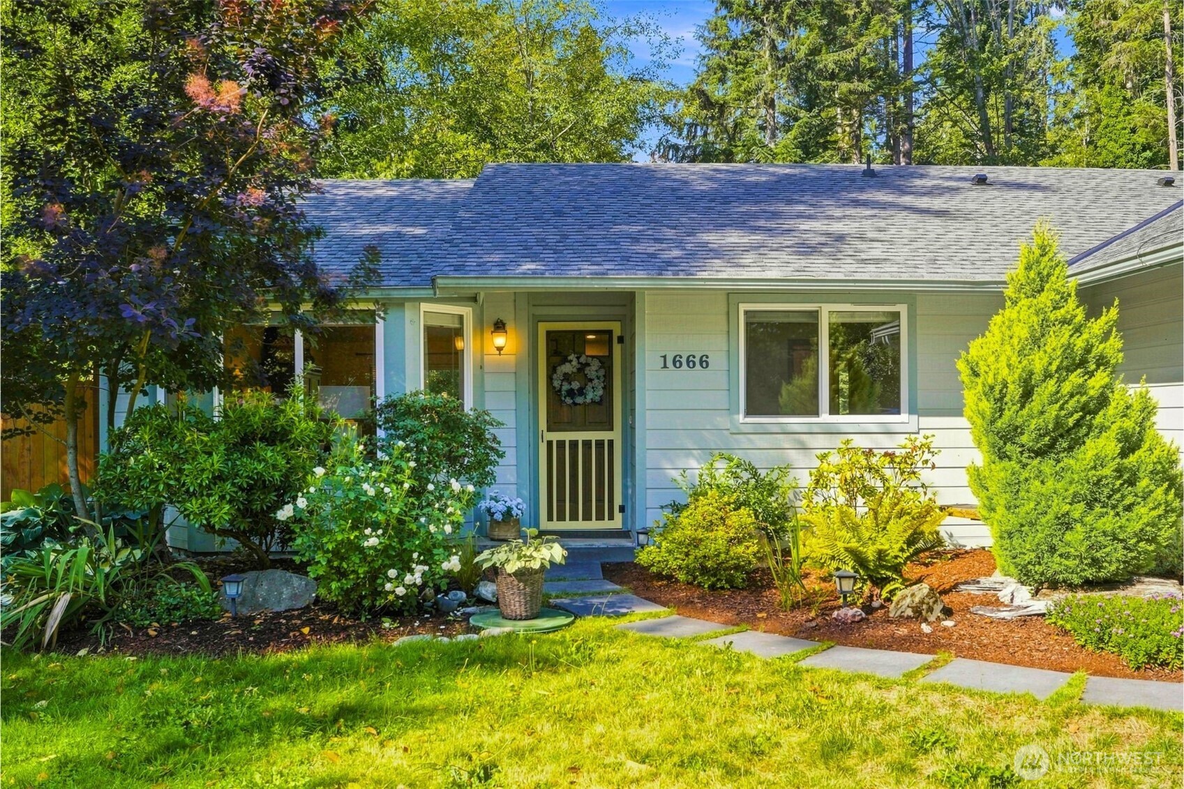 1666 Vine Maple Lane