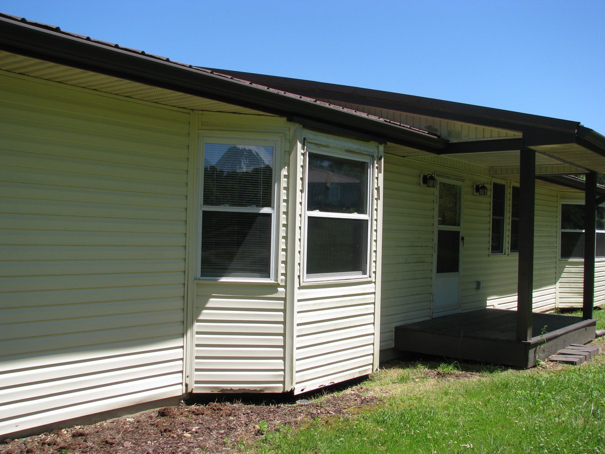 1419 Dyer Rd