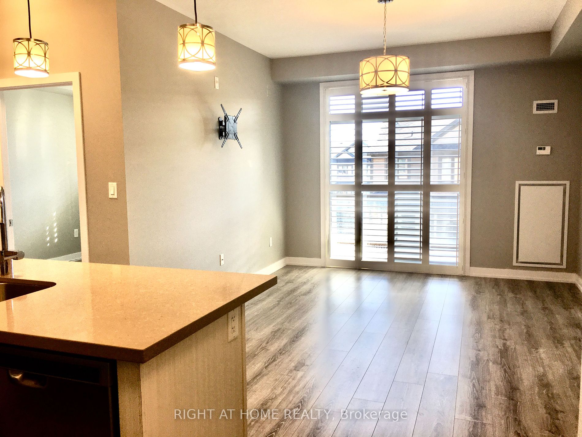 35 Southshore Cres 314