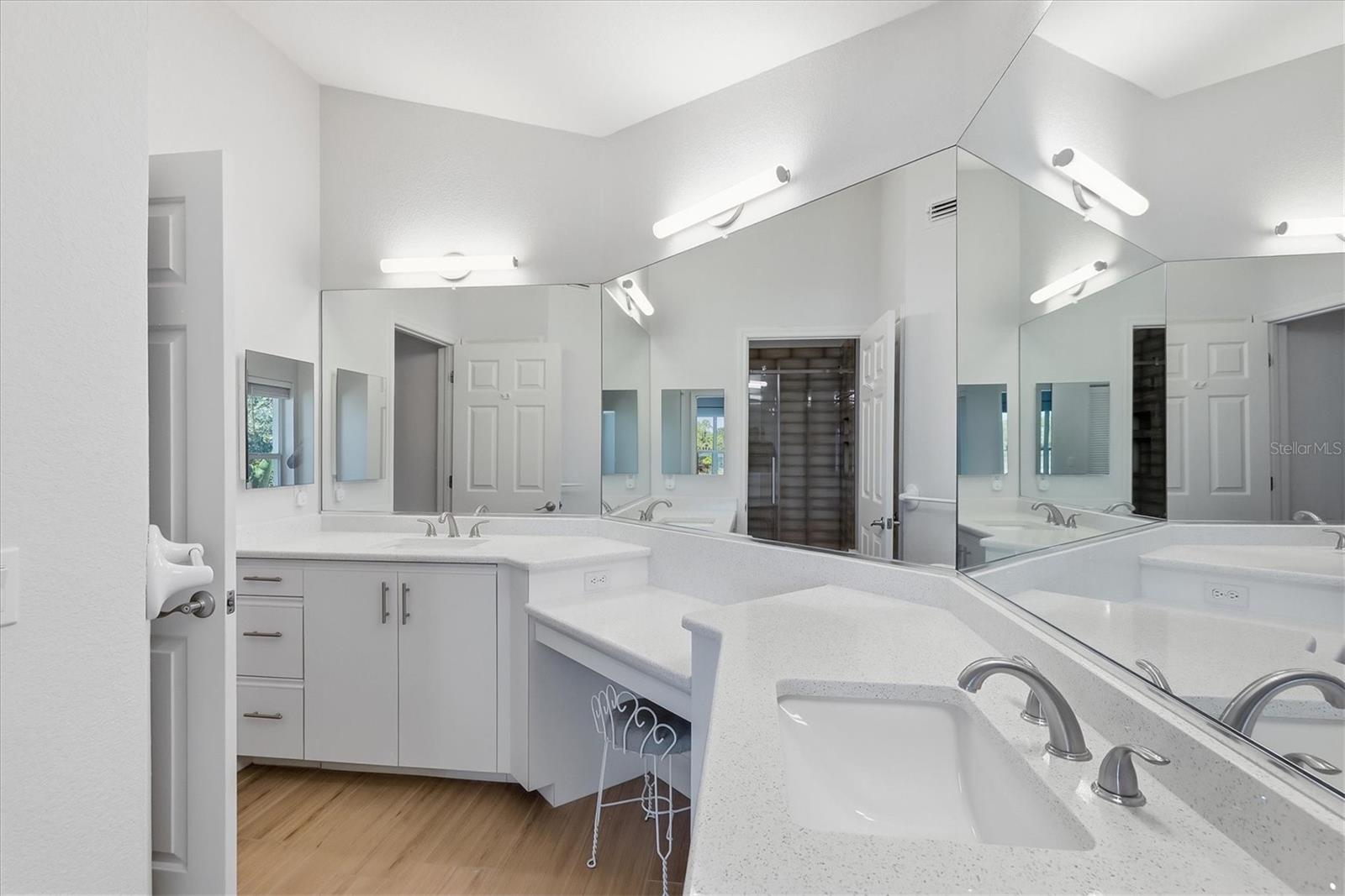 14000 Willow Glen Court 208