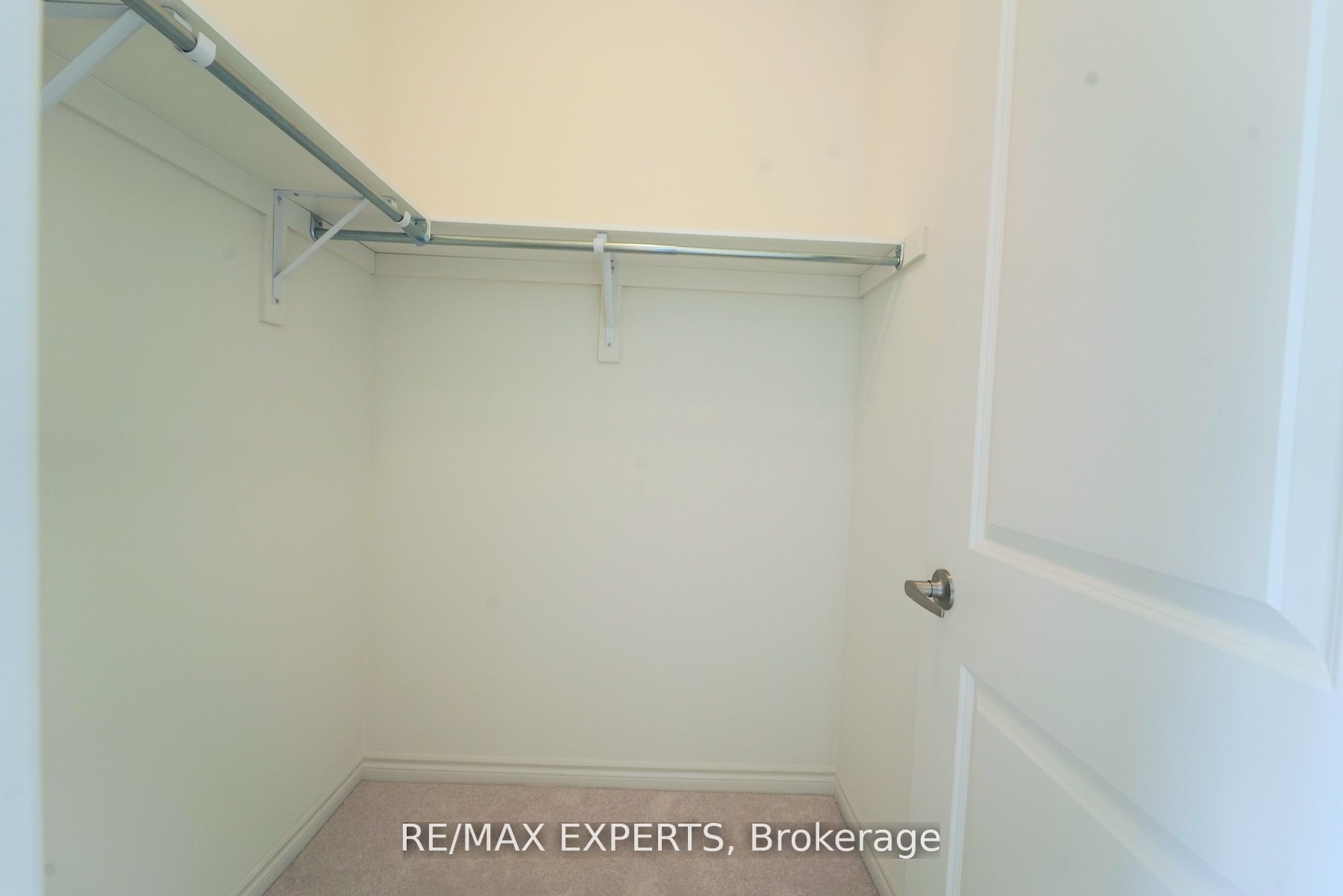 18 Mayapple St