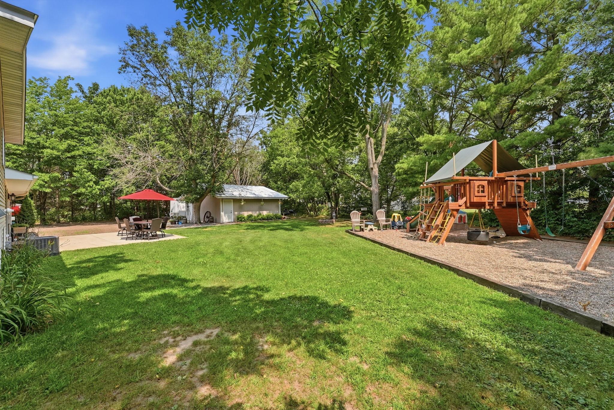 214 Highview Drive W