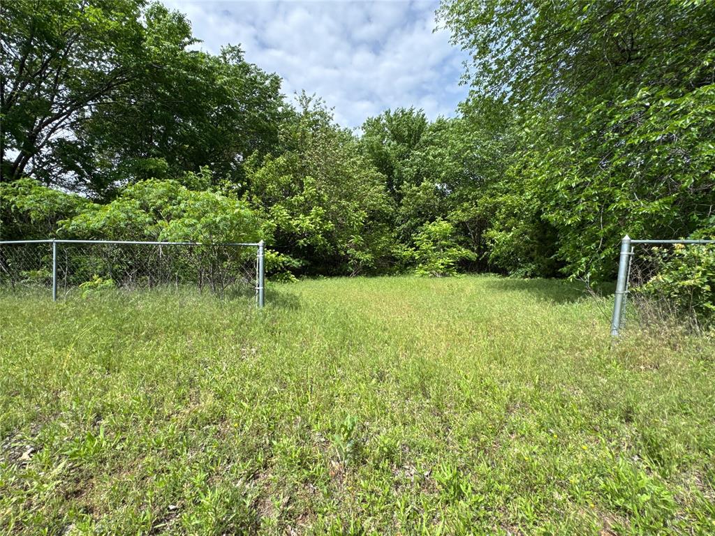 4805 N Post Road