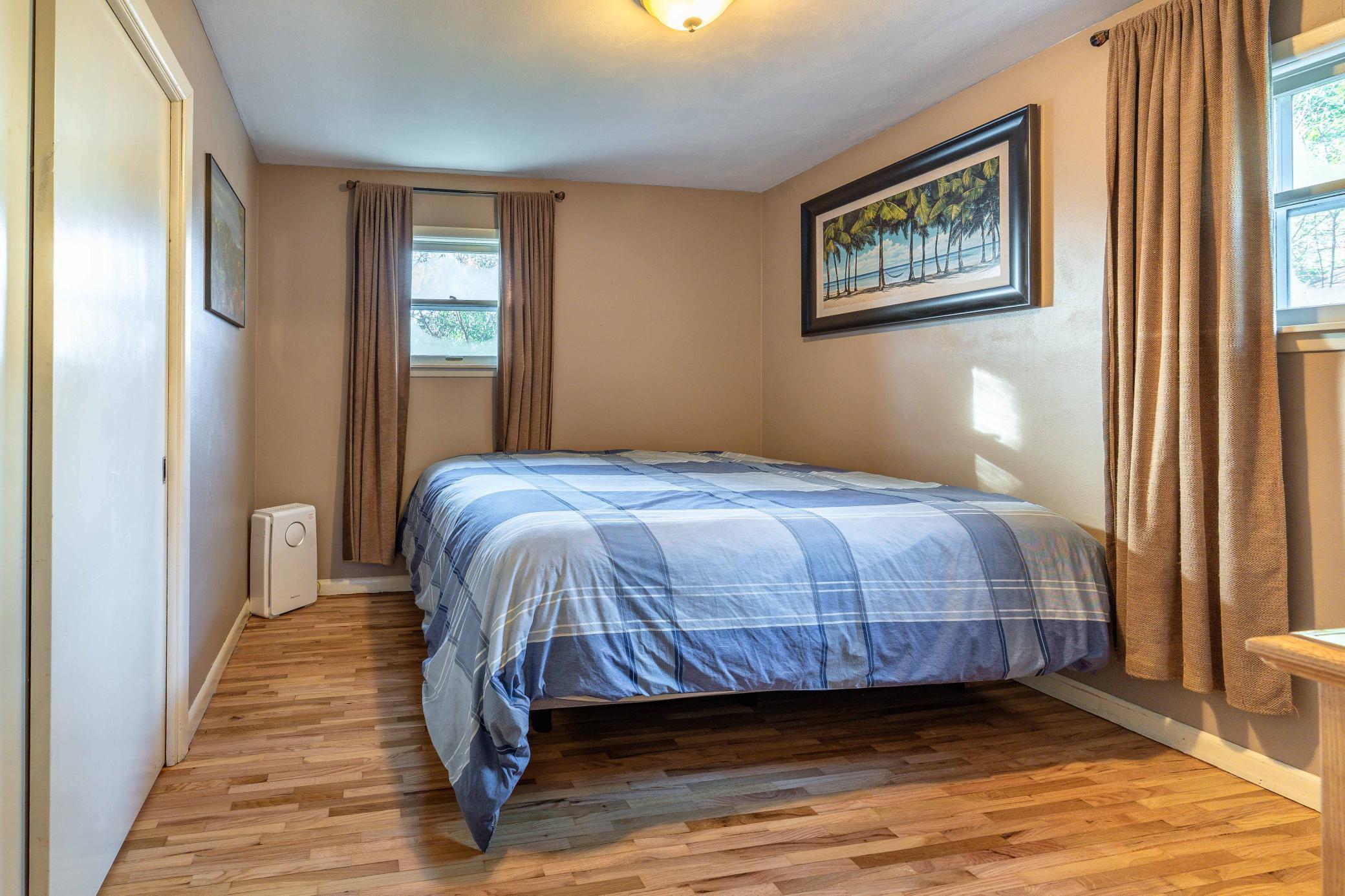 509 W Douglas Avenue