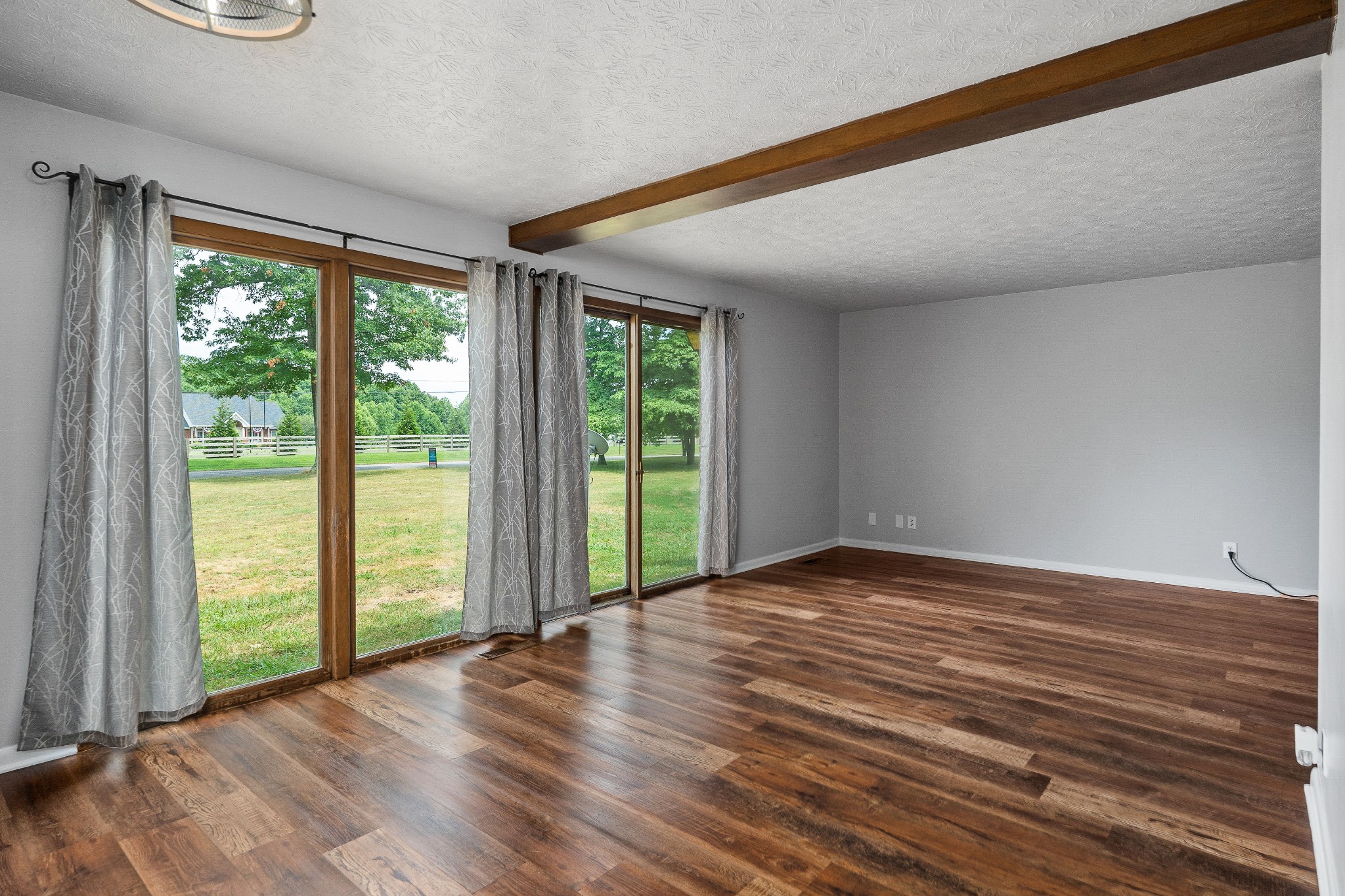 573 Big Hurricane Rd