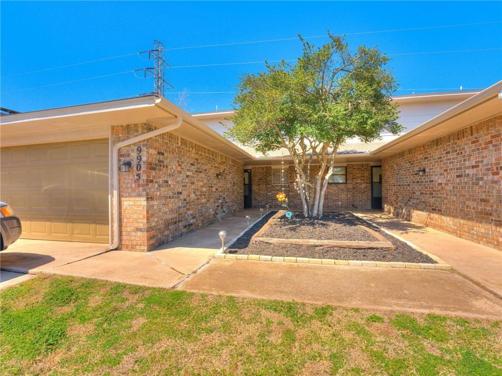 Fantastic 3 bedroom, 2 bath duplex with over 1500 sq ft and off-street parking! Head on inside to find stairs to the second level and a short hall to the fully equipped kitchen. The Dining area has a bar that overlooks the spacious living room. Enjoy cozy nights by the fireplace in the large living room with a slider to the back patio and yard. Upstairs, you will find a primary bedroom with a private bath and 2 additional roomy bedrooms with a full hall bath. 2-car garage with private fenced backyard. Conveniently located off of N Council Rd and W Hefner near shopping, parks, restaurants, and more. 18 month minimum lease