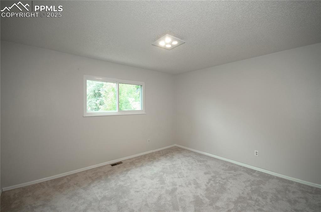 3620 E Cresta Loma Circle