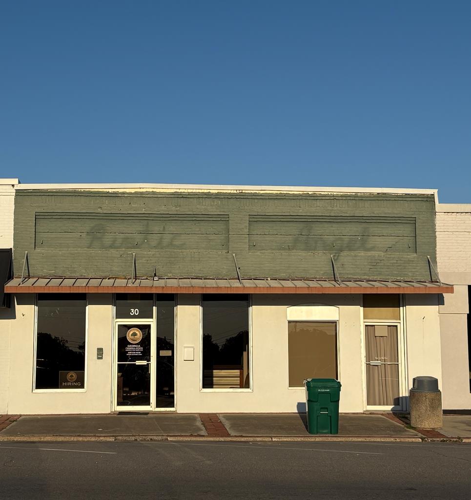 This is a perfect office space for starting a business in the quaint southern town of Camilla!!  Very open large space with historic decor original to the building!  It has been updated and is now leased with a business occupying it presently.  This space was previously a law office.