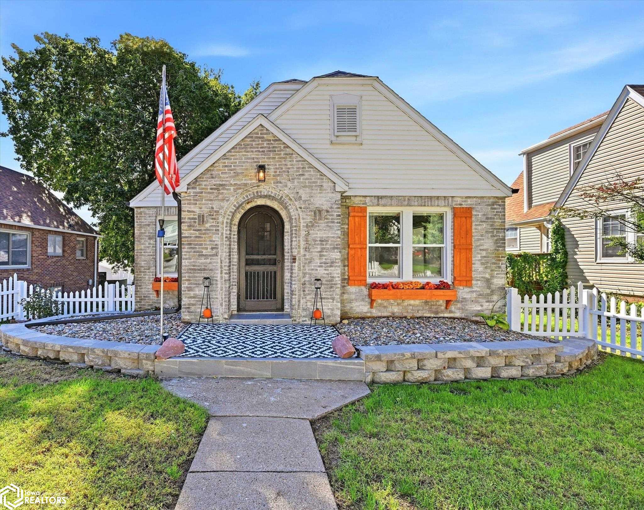 1215 College Boulevard