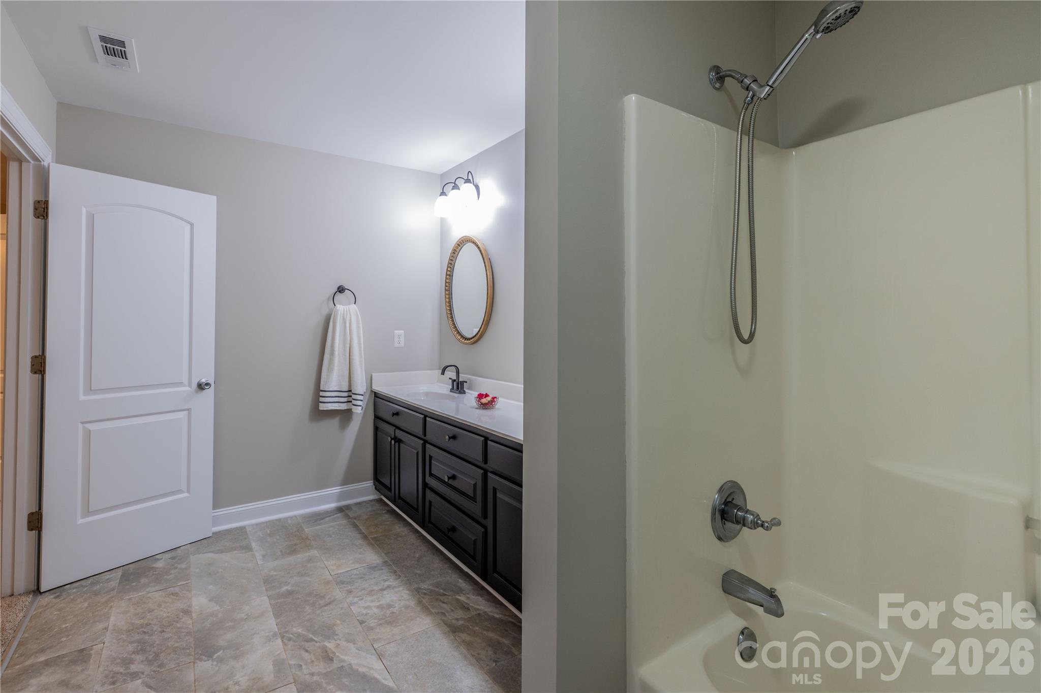 302 Skyland Court