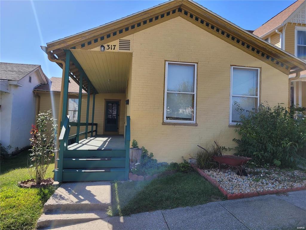 317 N 6th Street