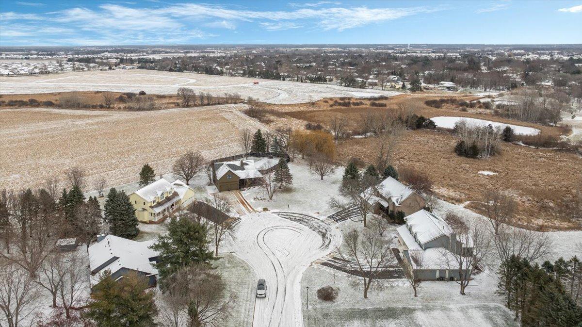 1722 Boxwood Circle