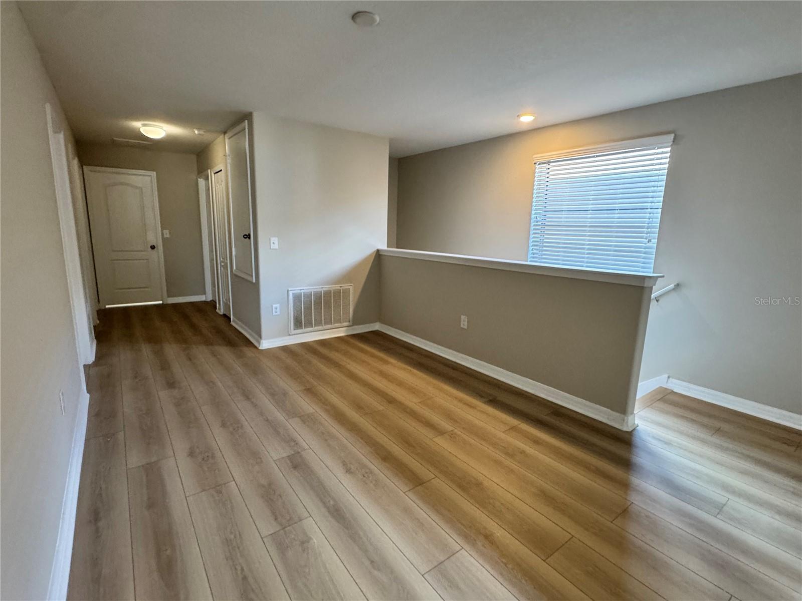 2711 Garden Falls Drive