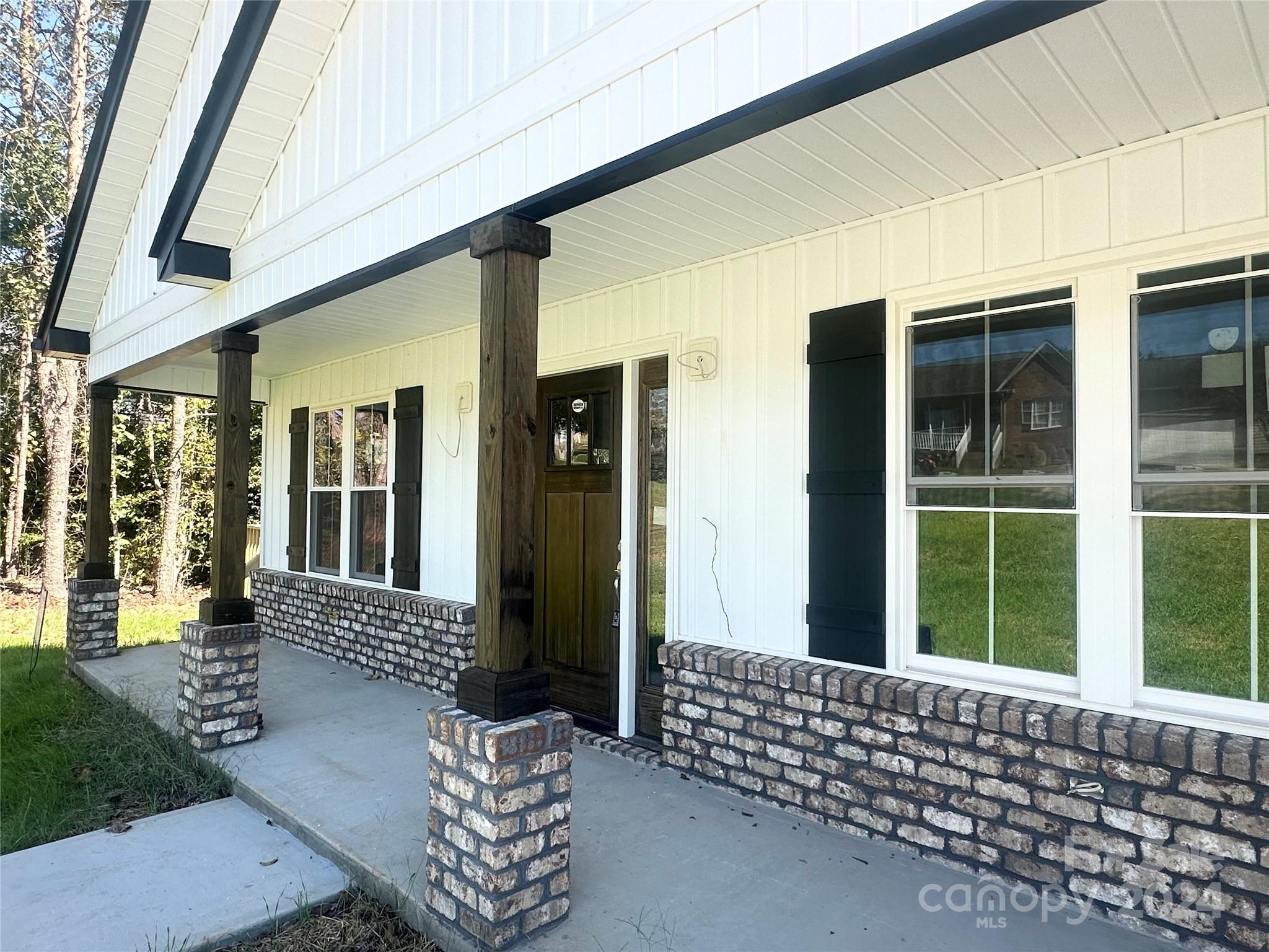 132 Buck Shoals Circle