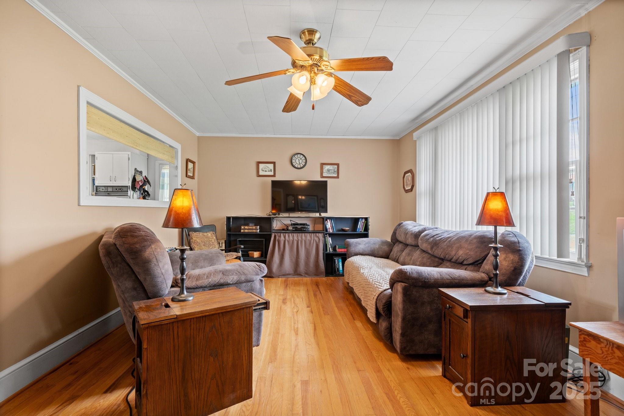 332 Swanson Drive SW