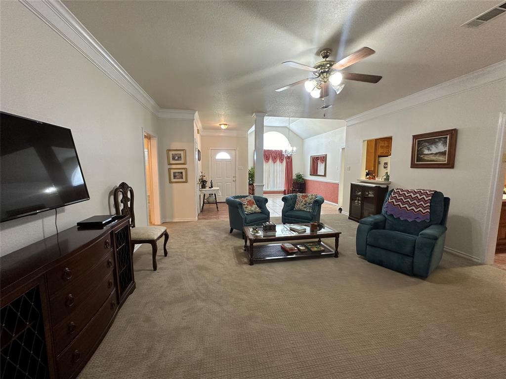 1136 County Road 213