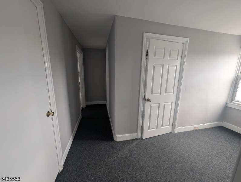 10 Randall St