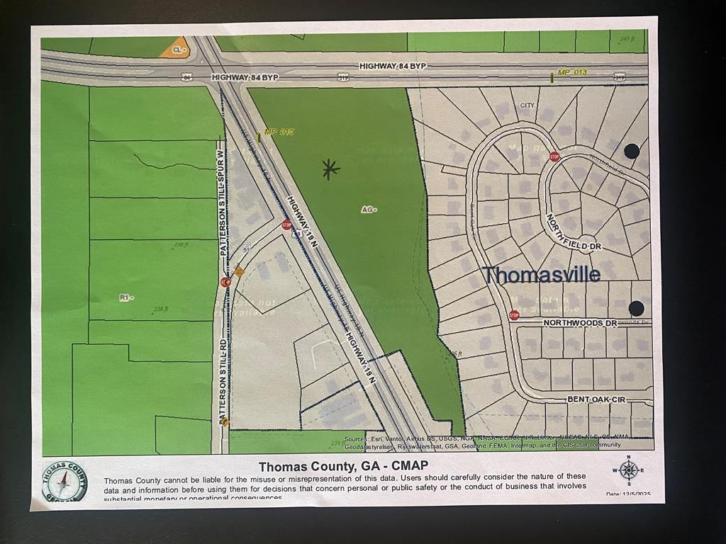 Excellent commercial potential on this 24 acre tract located on US Hwy 19 N and N bypass.  Current zoning is Agriculture, but is identified by Thomas County as future highway commercial.  Lighted intersection with high traffic count.  Excellent location for "Big Box" or commercial development.  Utilities available.